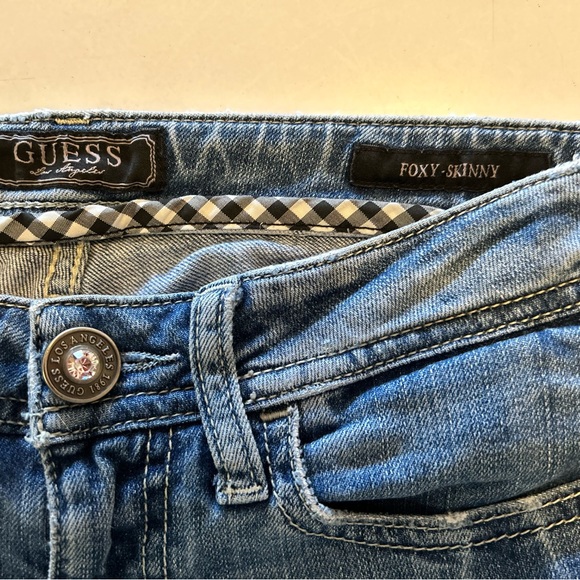 Guess Jeans - Picture 5 of 8